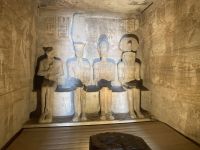 Unterweltsgott Ptah, Sonnengott Amun-Re, Ramses II., Re - Harachte von Heliopolis  &ndash; &copy; Elke Knappe (Eberhardt TRAVEL)