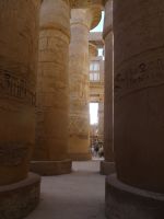 Sind alle Steine fest? Oder droht uns Agatha Christies Schatten? &ndash; &copy; Elke Knappe (Eberhardt TRAVEL)