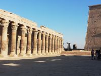 Säulengang zu Philae Tempel &ndash; &copy; Marieta Beck (Eberhardt TRAVEL)