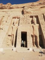 Abu Simbel - zu Eher von Nefertari &ndash; &copy; Marieta Beck (Eberhardt TRAVEL)