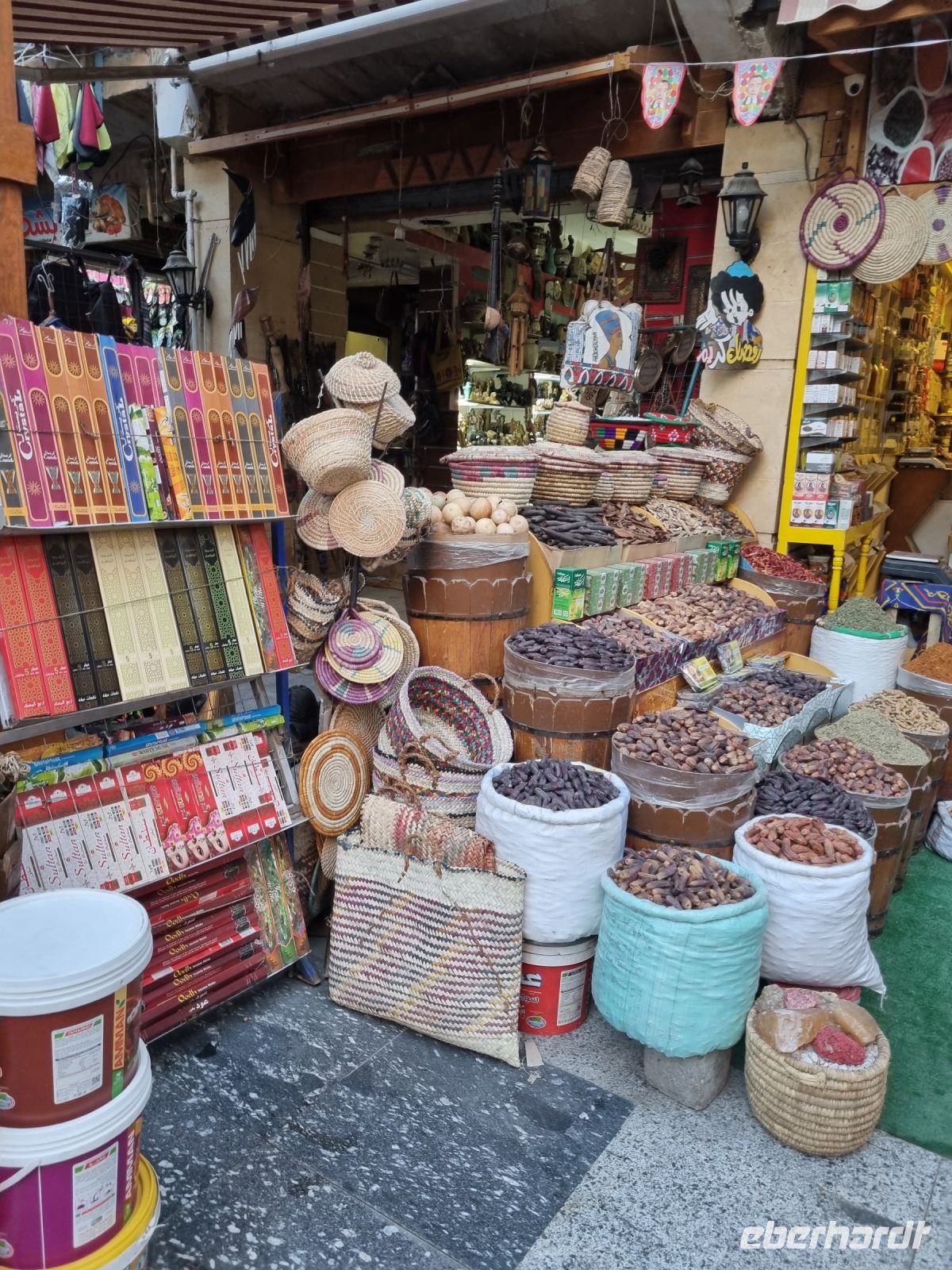 Bazar in Assuan  &ndash; &copy; Katrin Deutschbein (Eberhardt TRAVEL)