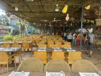Das Restaurant mitten im Grünen  &ndash; &copy; Carola Gastmeier (Eberhardt TRAVEL)