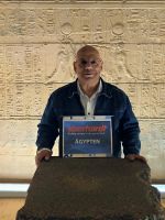 100 - Assuan -  Isis-Tempel - Pharao Essam &ndash; &copy; Jens Petzoldt (Eberhardt TRAVEL)