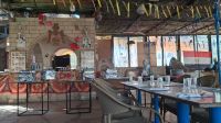Mittagessen im Dorf &ndash; &copy; Anette Rietz (Eberhardt TRAVEL)