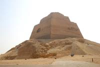 Meidum_Pyramide &ndash; &copy; Kristin Weigel (Eberhardt TRAVEL)