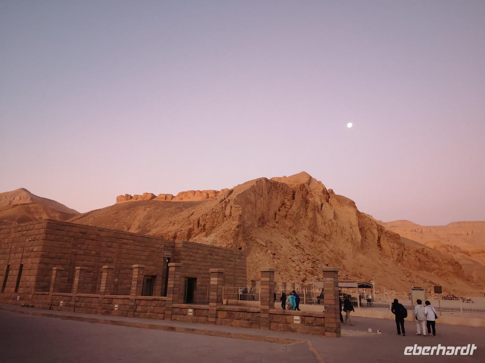 Tal der Könige Eingang &ndash; &copy; Eva Sieglow (Eberhardt TRAVEL)