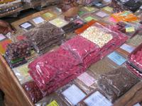 Markt - Der Muskatnuss sagt man aphrodisierende Wirkung nach &ndash; &copy; Günter Kieb (Eberhardt TRAVEL)