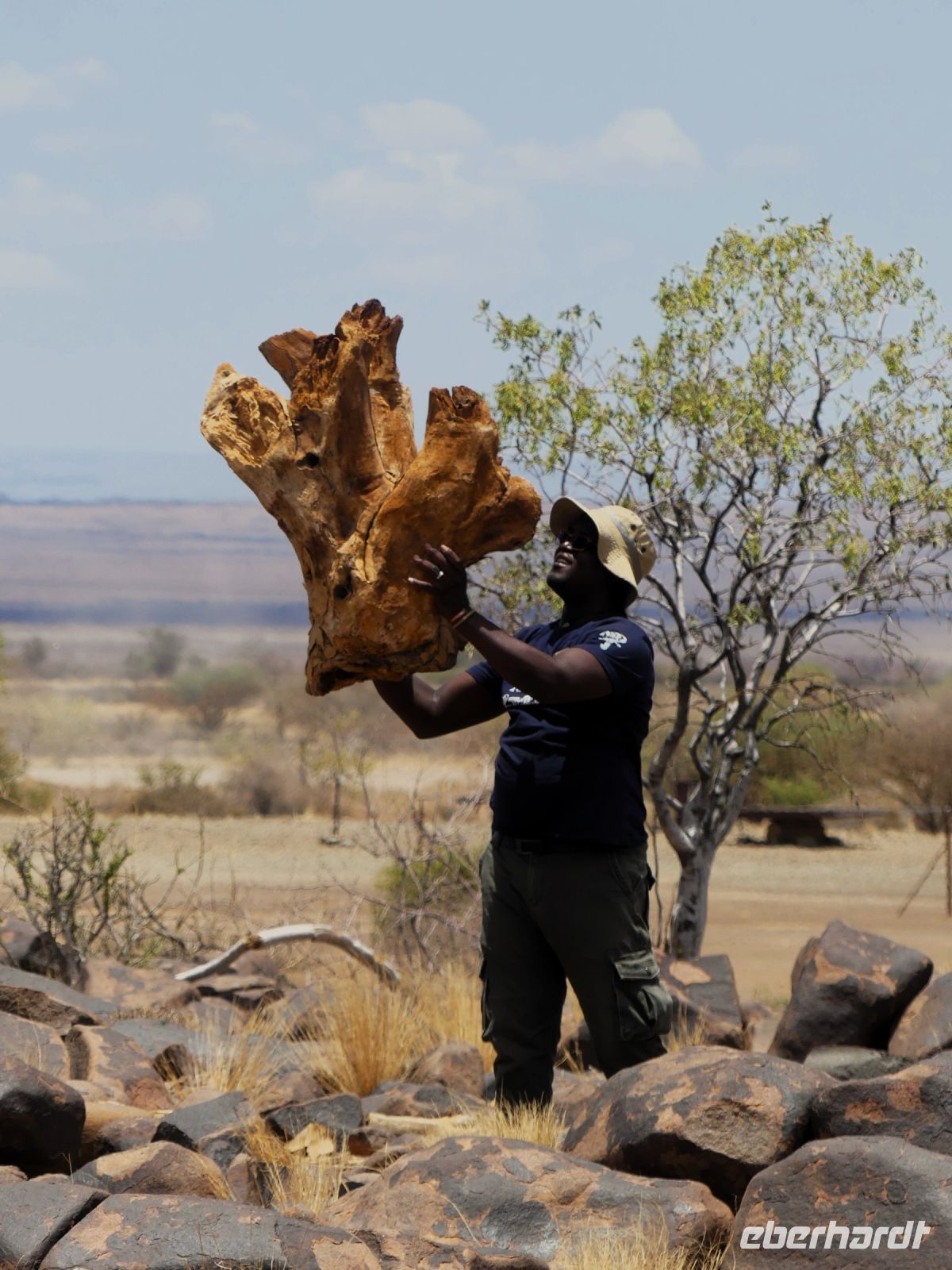 Namibia - Köcherbaumwald - Guide Harold &ndash; &copy; Annett Müller (Eberhardt TRAVEL)