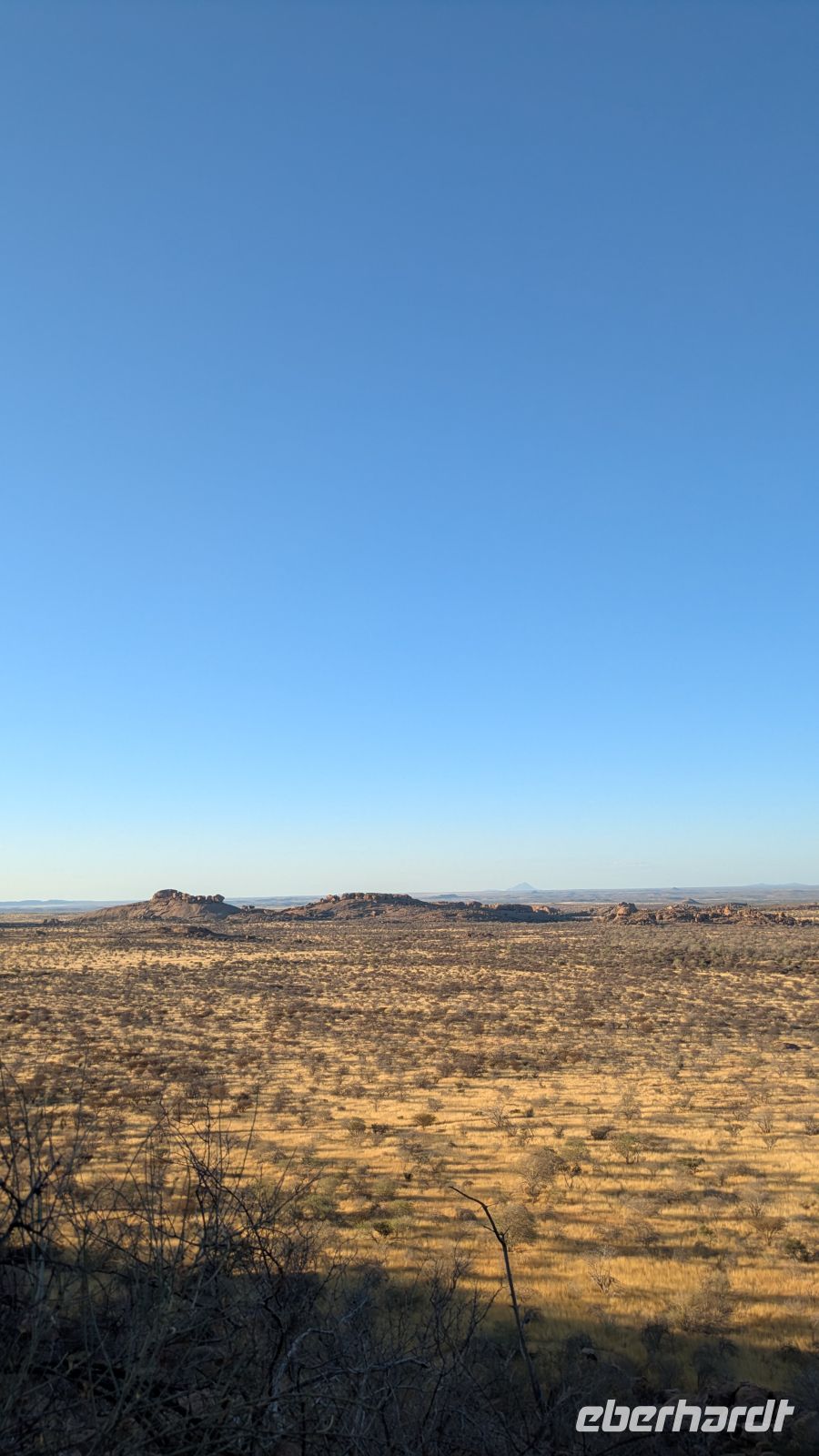 2. Sundowner Walk, Ai Aiba Rock Painting Lodge &ndash; &copy; Geena Dutschmann (Eberhardt TRAVEL)