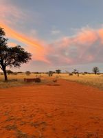 Sonnenaufgang Kalahari Anib Lodge &ndash; &copy; Geena Dutschmann (Eberhardt TRAVEL)