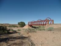 Singlereise Namibia – Eisenbahnbrücke mit deutschen Gräbern &ndash; &copy; Franziska Bergmann (Eberhardt TRAVEL)