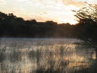 Hakusembe River Lodge Morgenstimmung &ndash; &copy; Kathrin Mickan (Eberhardt TRAVEL)