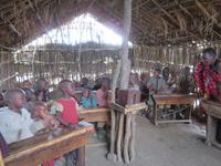 Ngorongoro Nationalpark - Besuch bei den Massai - Kindergarten &ndash; &copy; Annette Weise (Eberhardt TRAVEL)