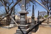 Herero Gräber (2) &ndash; &copy; Susanne Schirmann (Eberhardt TRAVEL)