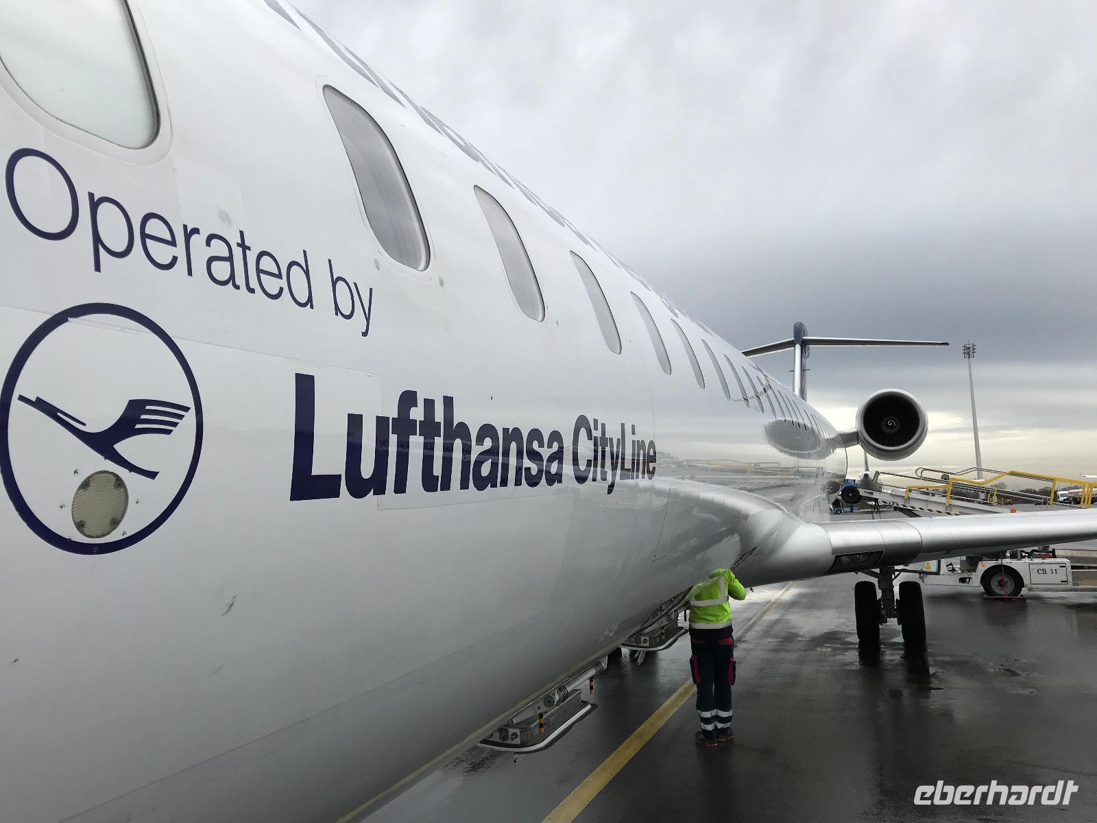 Flugzeug4 &ndash; &copy; Laura Wonneberger (Eberhardt TRAVEL)