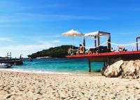 Strand bei Saranda &ndash; &copy; Simone Willner (Eberhardt TRAVEL)