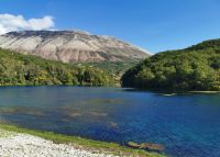 Wir laufen zur Quelle Blue Eye &ndash; &copy; Simone Willner (Eberhardt TRAVEL)