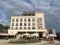 Unser Hotel in Permet &ndash; &copy; Simone Willner (Eberhardt TRAVEL)