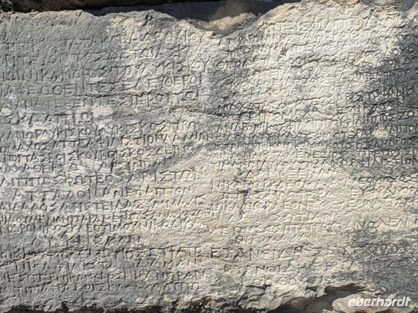 Inschriften in Butrint &ndash; &copy; Günter Thomas Menzel (Eberhardt TRAVEL)