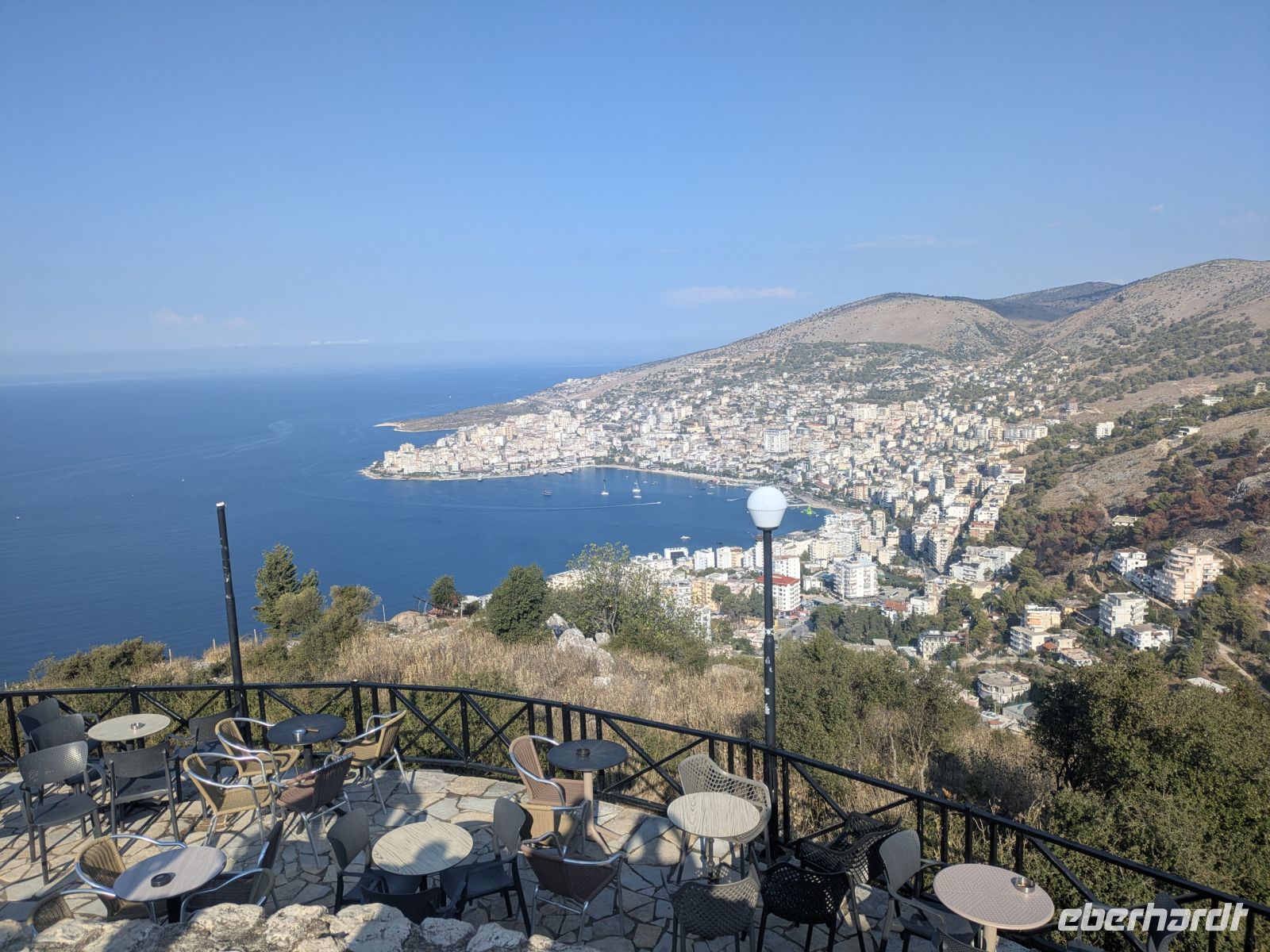 Blick auf Saranda von Lukeresi Festung aus &ndash; &copy; Günter Thomas Menzel (Eberhardt TRAVEL)