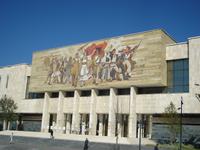 Tirana: Rundgang: Historisches Museum &ndash; &copy; Inge Bily (Eberhardt TRAVEL)