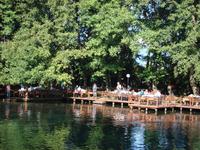 Tushemisht: Angelplatz Enver Hoxhas &ndash; &copy; Inge Bily (Eberhardt TRAVEL)