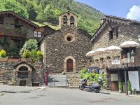 Fotostopp in Llorts &ndash; &copy; Gunter Looß (Eberhardt TRAVEL)