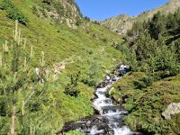 morgentlicher Aufstieg zum Wasserfall