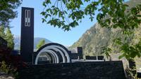 Engolasters See und Os de Civis - Kirche Meritxell &ndash; &copy; Jacob Spangenberg (Eberhardt TRAVEL)