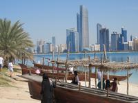 Dubai - Oman -  Ausflug nach Abu Dhabi - Skyline &ndash; &copy; Annette Weise (Eberhardt TRAVEL)