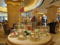 Dubai - Oman -  Ausflug nach Abu Dhabi - Teamtime im im Hotel Emirates Palace &ndash; &copy; Annette Weise (Eberhardt TRAVEL)