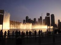 Wasserspiele Burj Khalifa (2) &ndash; &copy; Susann Schmiedel (Eberhardt TRAVEL)