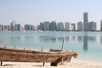 0189 Skyline von Abu Dhabi &ndash; &copy; Patrick Fritzsche (Eberhardt TRAVEL)