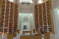 im Präsidentenpalast Qasr al Watan, Bibliothek &ndash; &copy; Frank Nimschowski (Eberhardt TRAVEL)