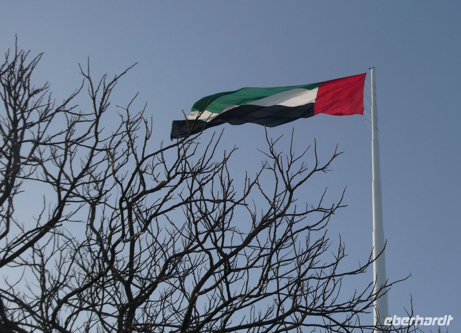 UAE - Flagge &ndash; &copy; Gina Egenolf (Eberhardt TRAVEL)