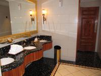 Dubai Toiletten im Hotel Burj al Arab &ndash; &copy; Annette Weise (Eberhardt TRAVEL)