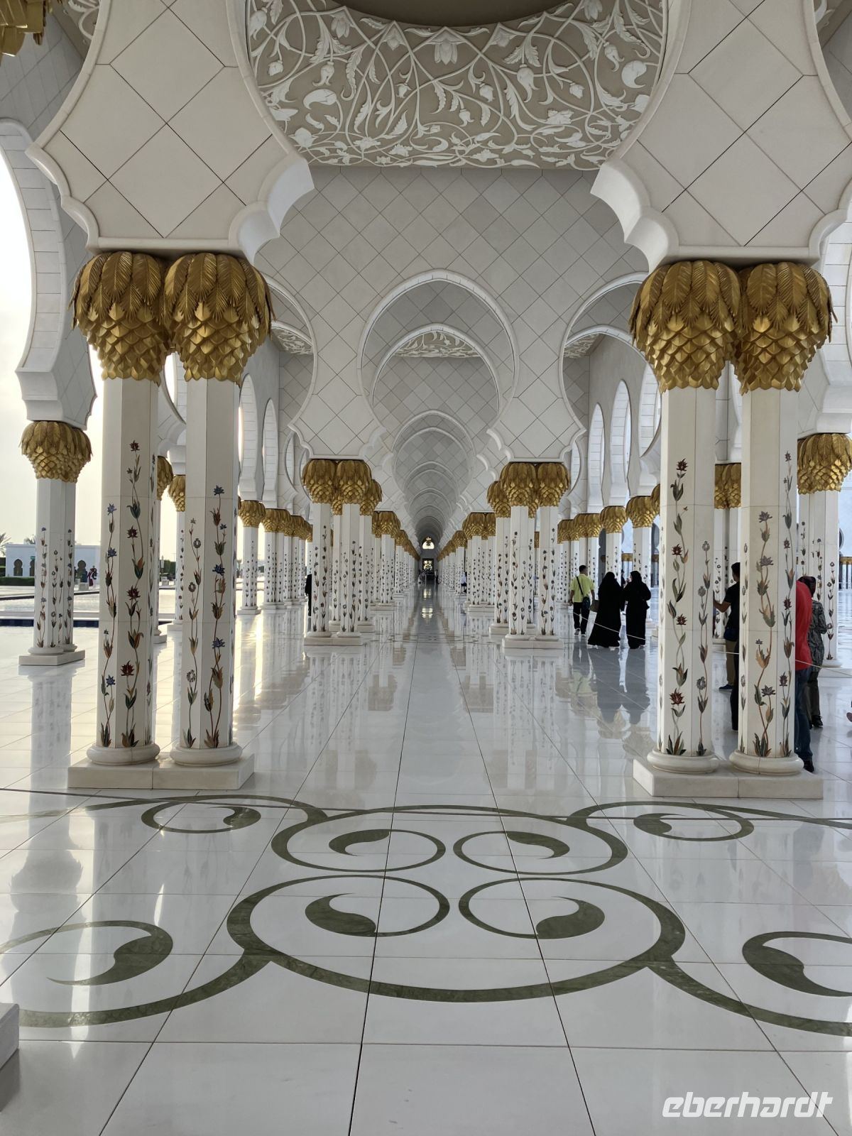 Sheik Zayed Grand Moschee &ndash; &copy; Sabine C. Seifert (Eberhardt TRAVEL)