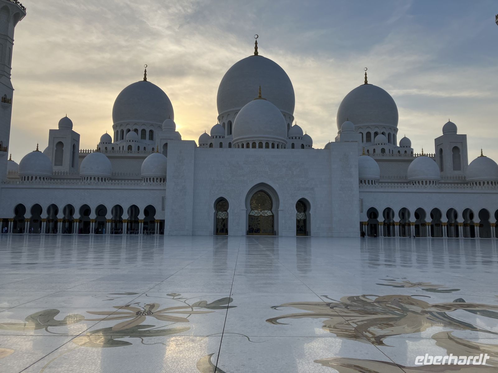 Sheik Zayed Grand Moschee &ndash; &copy; Sabine C. Seifert (Eberhardt TRAVEL)