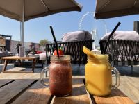 alkoholfreie Cocktails in der Strandbar Dubai  &ndash; &copy; Sabine C. Seifert (Eberhardt TRAVEL)