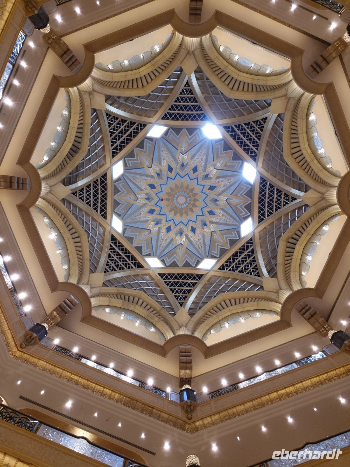 Tea Time im Emirates Palace &ndash; &copy; Frank Nimschowski (Eberhardt TRAVEL)