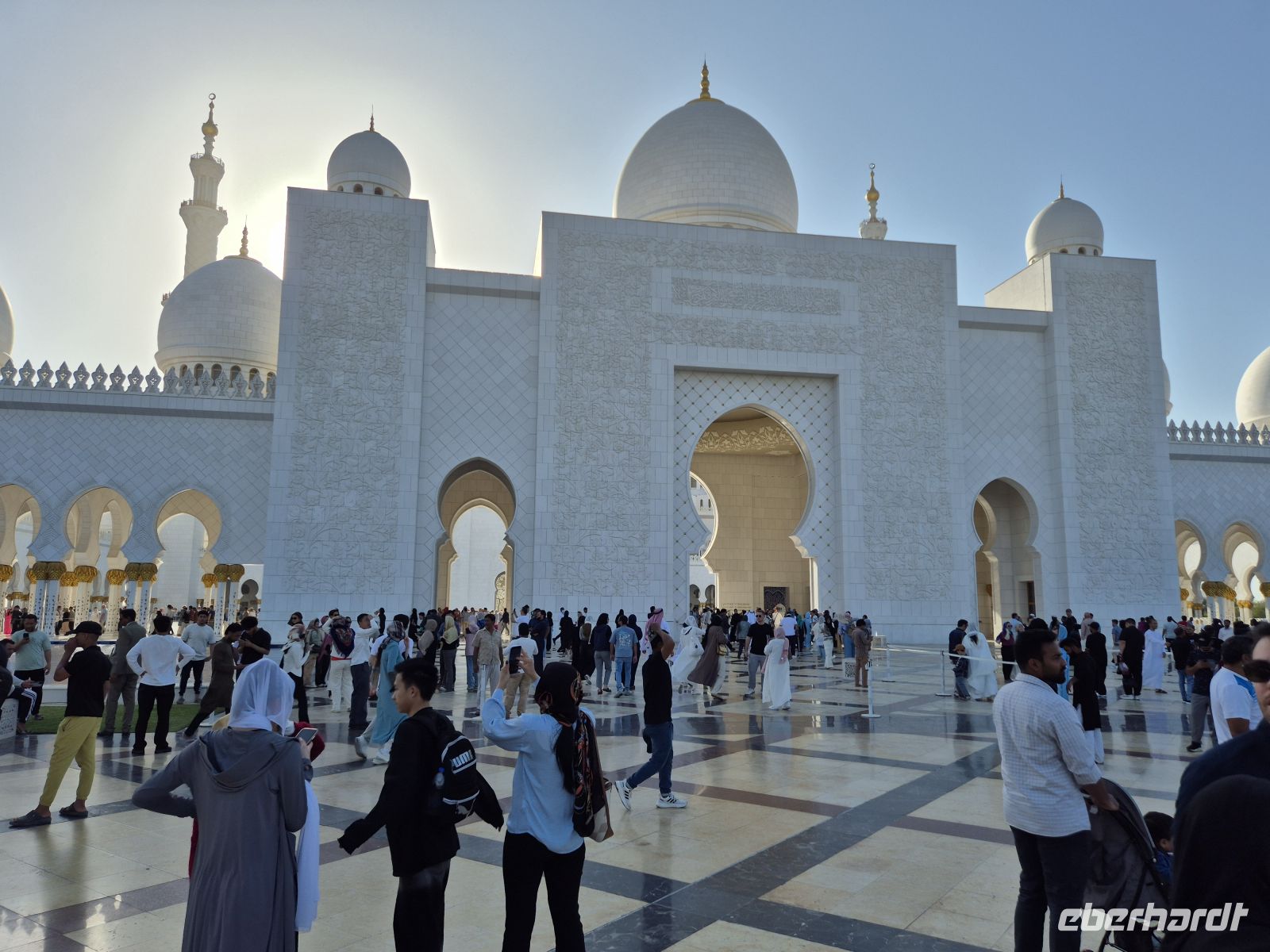 Sheikh Zayed Grand-Moschee  &ndash; &copy; Frank Nimschowski (Eberhardt TRAVEL)
