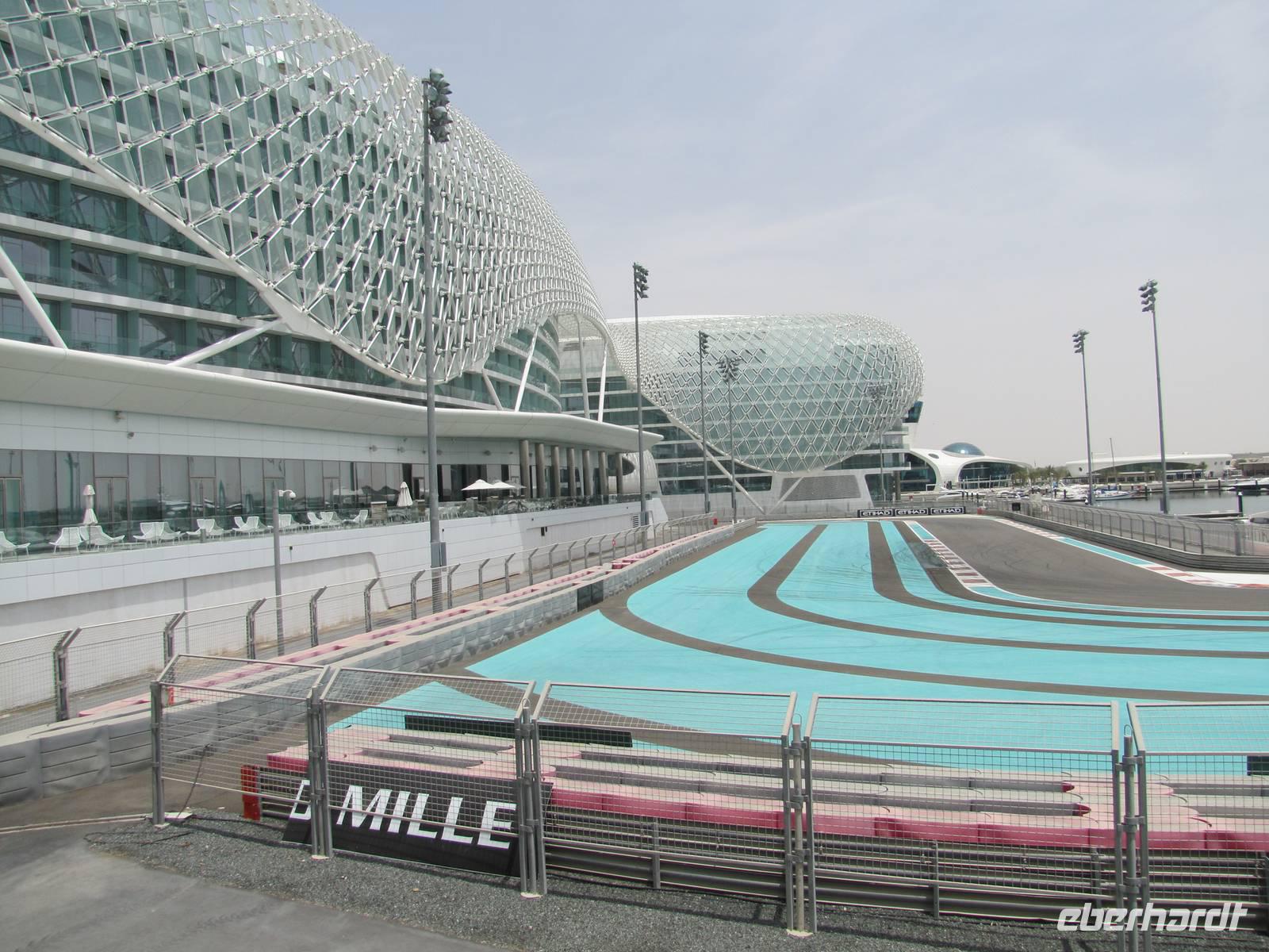Abu Dhabi - Formel 1 Rennstrecke &ndash; &copy; Jacob Spangenberg (Eberhardt TRAVEL)