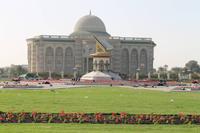 Sharjah Stadtrundfahrt - Korankreisverkeher &ndash; &copy; Jacob Spangenberg (Eberhardt TRAVEL)