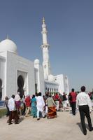 IMG_4141_Eingang zur Grossen Moschee in Abu Dhabi &ndash; &copy; Alice Teipelke (Eberhardt TRAVEL)