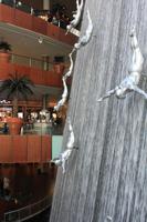 IMG_2927_Wasserfall in der Dubai Mall &ndash; &copy; Alice Teipelke (Eberhardt TRAVEL)