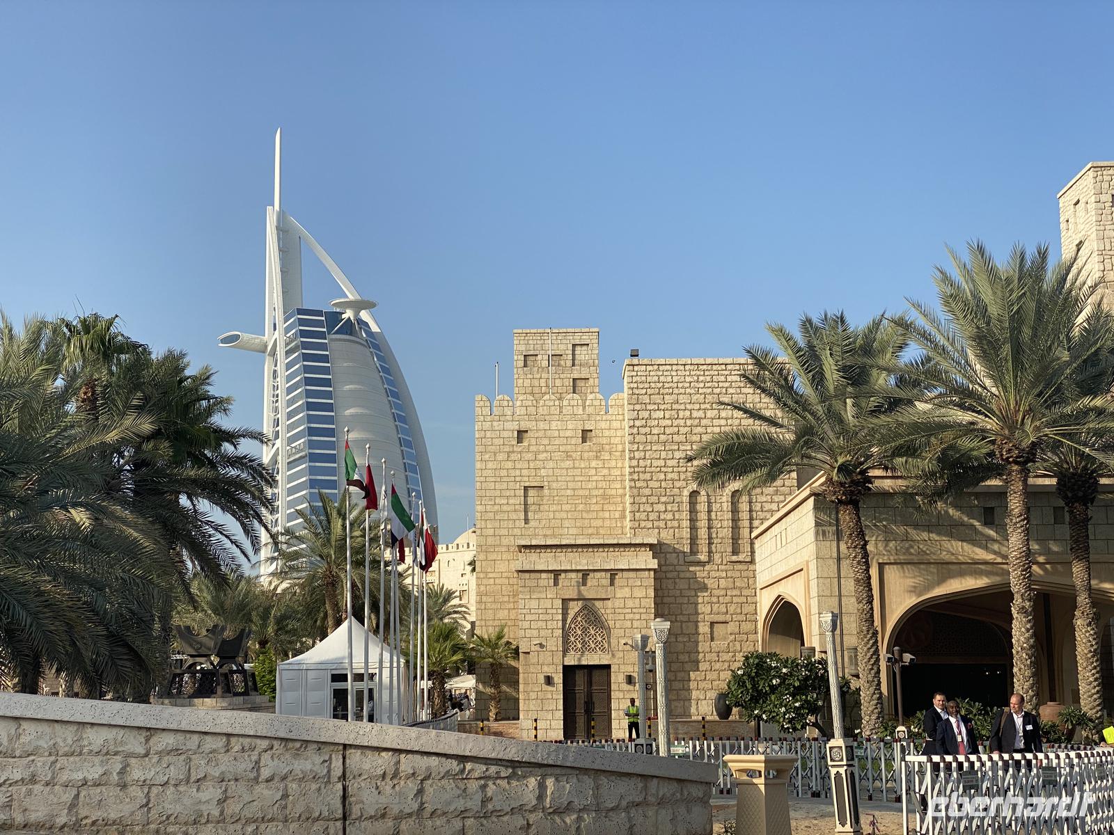 Blick auf das Burj Al Arab &ndash; &copy; Marianne Förster (Eberhardt TRAVEL)