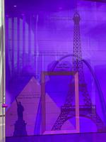 Größenvergleich Dubai Frame &ndash; &copy; Marianne Förster (Eberhardt TRAVEL)