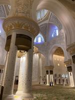 Große Mosche von Abu Dhabi - Scheich-Zayid-Moschee &ndash; &copy; Marianne Förster (Eberhardt TRAVEL)