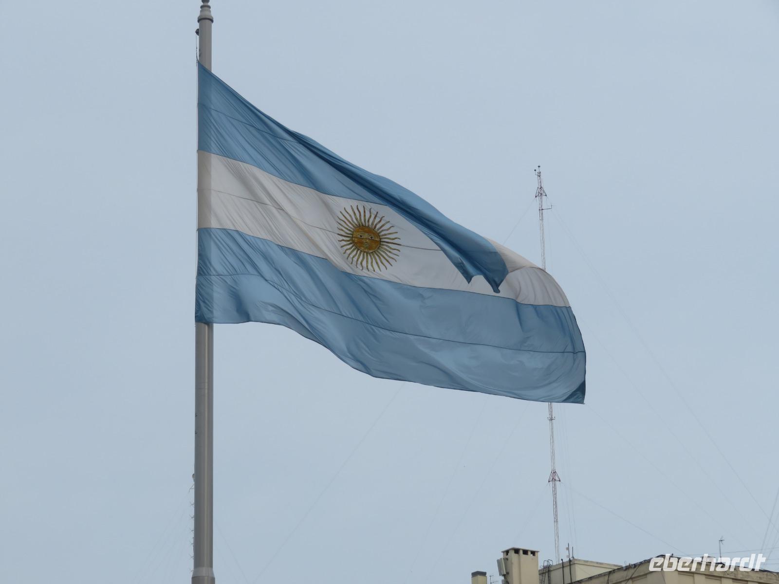 argentinische Flagge &ndash; &copy; Sylvia Sann (Eberhardt TRAVEL)