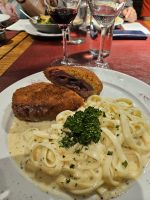 Abendessen &ndash; &copy; Mariele Legler (Eberhardt TRAVEL)